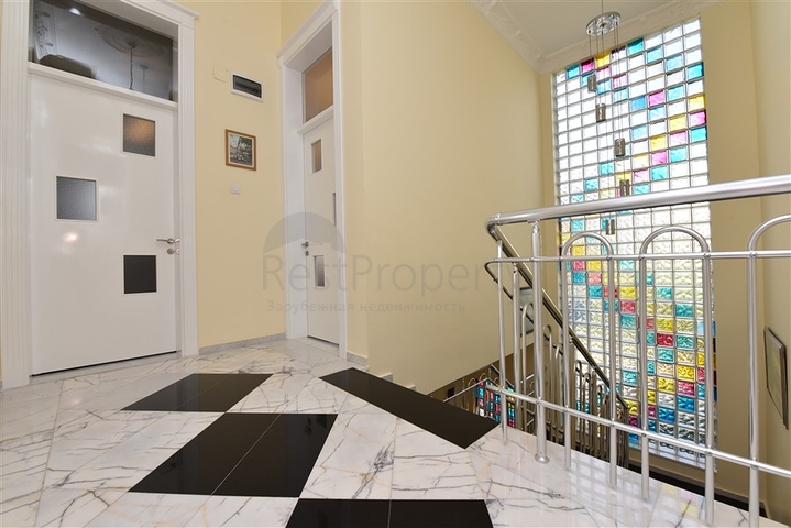 6+1 villa with separate kitchen in Kestel area 6+1 villa with separate kitchen in Kestel area