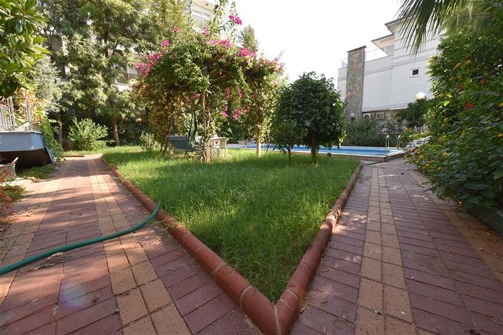 6+1 villa with separate kitchen in Kestel area 6+1 villa with separate kitchen in Kestel area