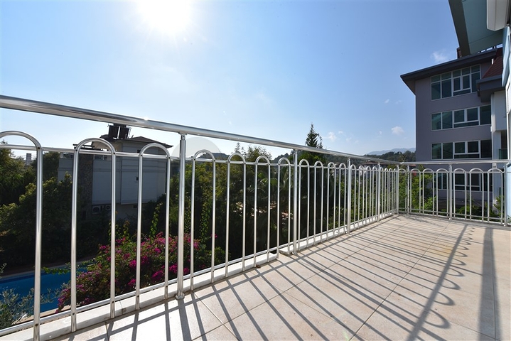 6+1 villa with separate kitchen in Kestel area 6+1 villa with separate kitchen in Kestel area