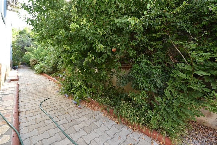 6+1 villa with separate kitchen in Kestel area 6+1 villa with separate kitchen in Kestel area