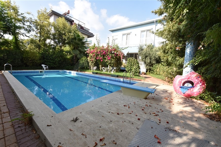 6+1 villa with separate kitchen in Kestel area 6+1 villa with separate kitchen in Kestel area
