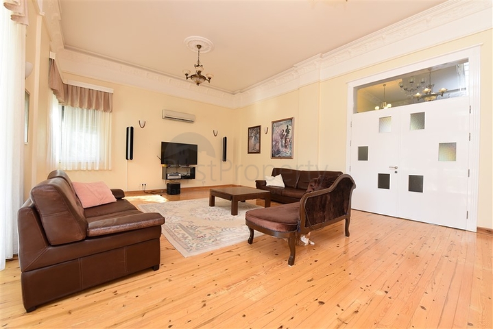 6+1 villa with separate kitchen in Kestel area 6+1 villa with separate kitchen in Kestel area