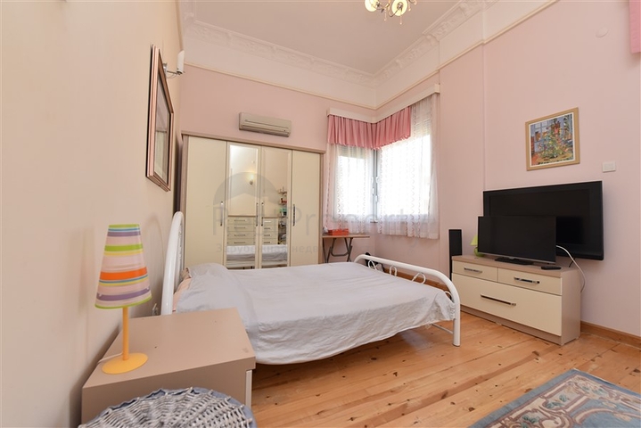 6+1 villa with separate kitchen in Kestel area 6+1 villa with separate kitchen in Kestel area