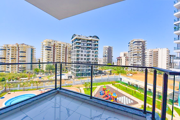 1+1 apartment in a new complex in Mahmutlar district