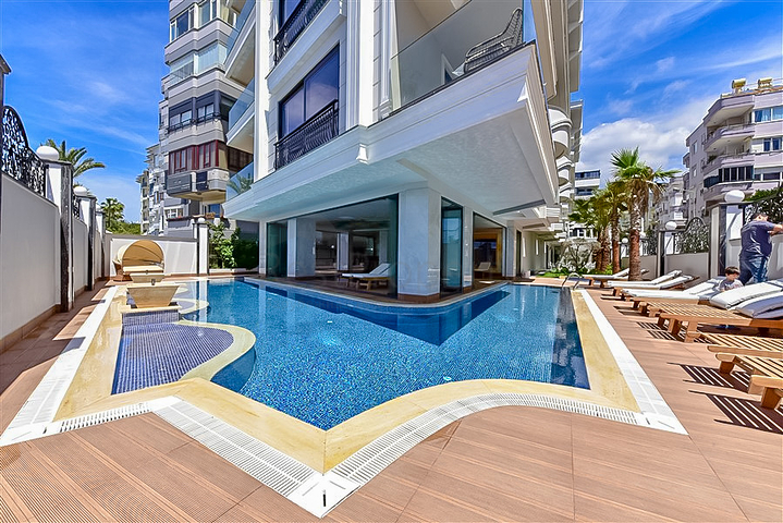 Furnished 2+1 Apartment for Rent in Alanya Center with Pool & Spa