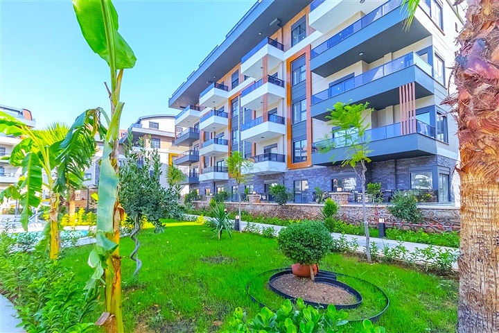 Furnished 1+1 Apartment in Oba, Alanya – Designer Interior & Resort-Style Complex