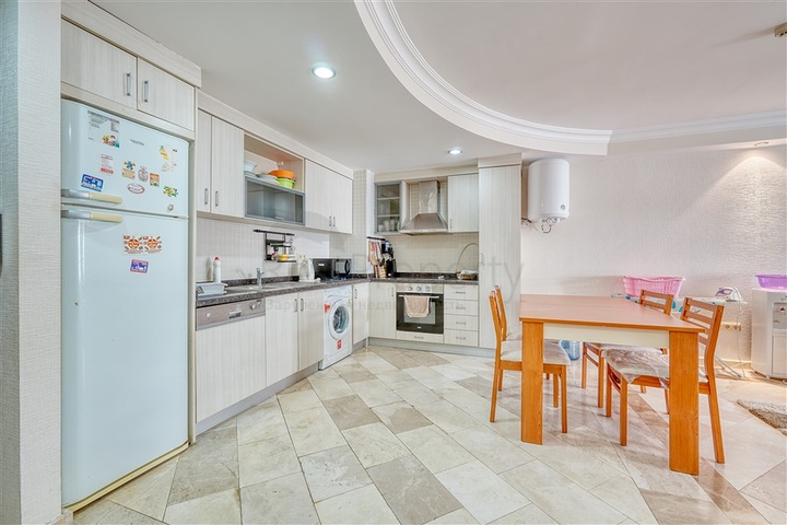 well Managed complex -2 bedroom apt -in Mahmutlar/ Alanya 