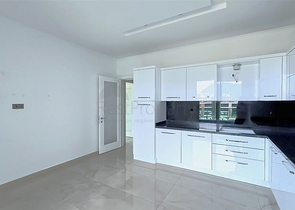 Spacious 3+1 Apartment in Oba – Modern Complex Near METRO