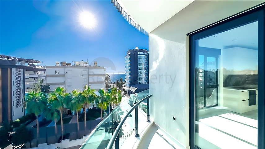 Modern 1+1 Apartment in Tosmur – Partial Sea View & Full Facilities