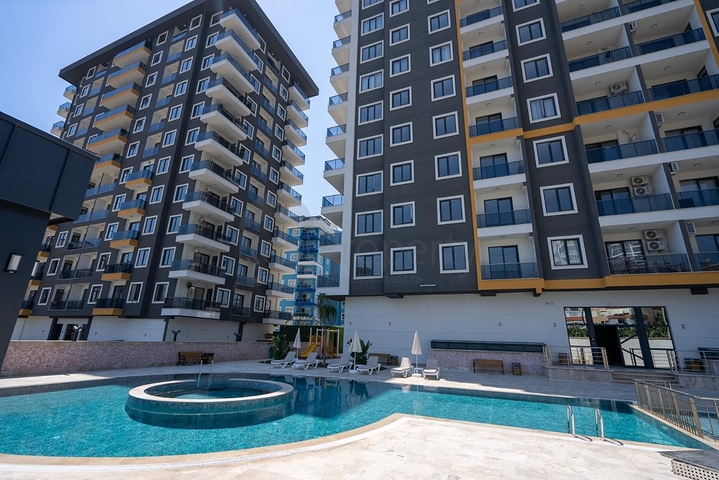 1+1 Apartment for Sale in Mahmutlar – New Complex, 650 m to the Sea