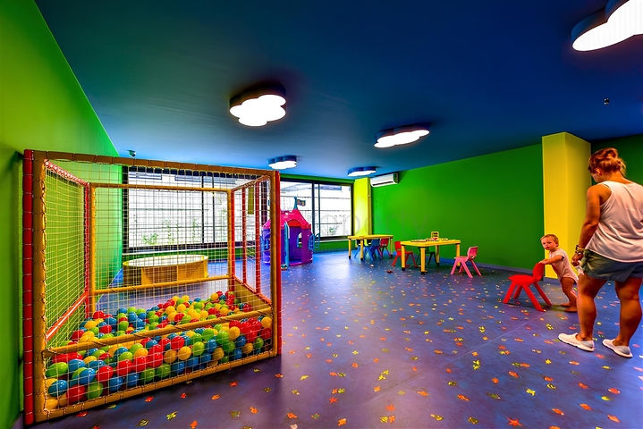 1+1 Apartment for Sale in Alanya Center – 250 m to the Sea