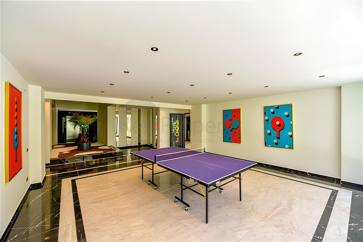 1+1 Apartment for Sale in Alanya Center – 250 m to the Sea