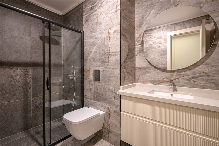 Luxury 3+1 Apartment in Cleopatra Area, Sea & Castle View – Citizenship Eligible