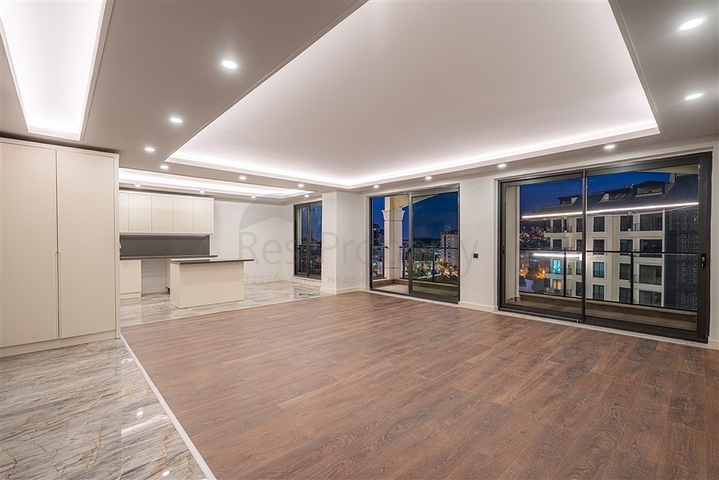 Luxury 3+1 Apartment in Cleopatra Area, Sea & Castle View – Citizenship Eligible