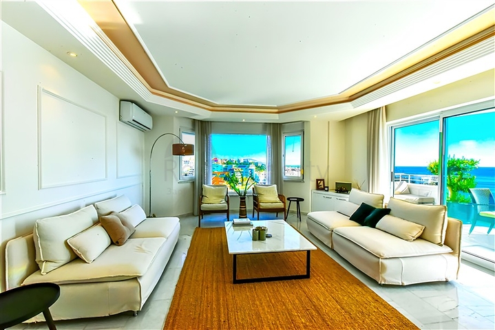 Spacious 3+1 Seafront Apartment with Dim River Views in Tosmur, Alanya – 161 m²