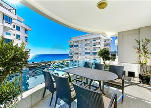 Spacious 3+1 Seafront Apartment with Dim River Views in Tosmur, Alanya – 161 m²