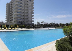 Spacious 3+1 Seafront Apartment with Dim River Views in Tosmur, Alanya – 161 m²