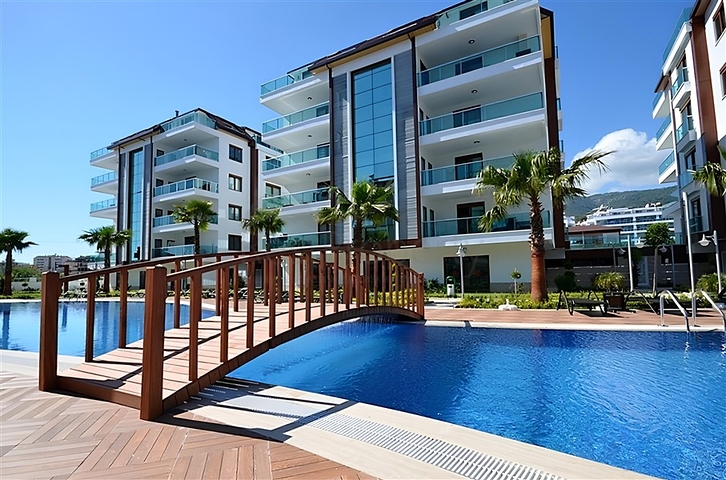 Furnished 4+1 Penthouse in Oba, Alanya – Elite Riverside Complex