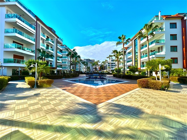 Furnished 4+1 Penthouse in Oba, Alanya – Elite Riverside Complex