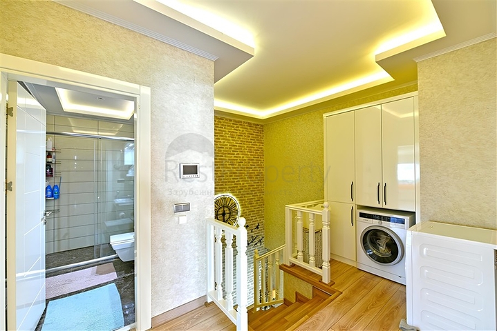 Furnished 4+1 Penthouse in Oba, Alanya – Elite Riverside Complex