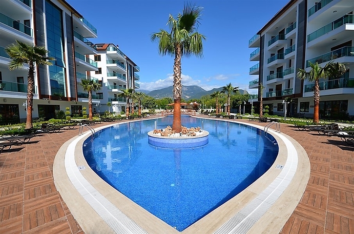 Furnished 4+1 Penthouse in Oba, Alanya – Elite Riverside Complex