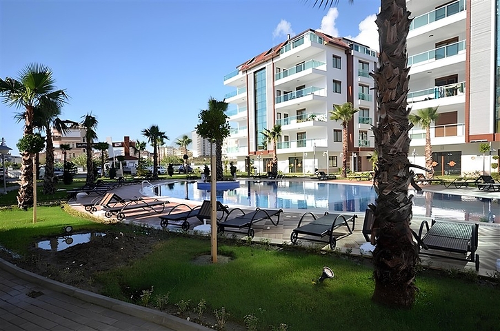 Furnished 4+1 Penthouse in Oba, Alanya – Elite Riverside Complex