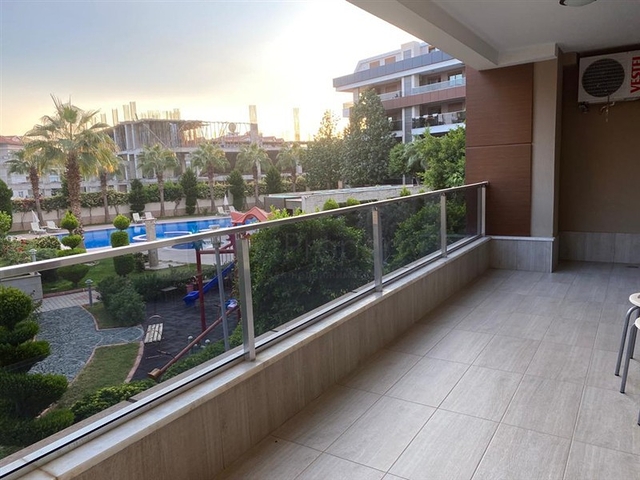 Furnished 1+1 Apartment with Terrace in Oba, Alanya