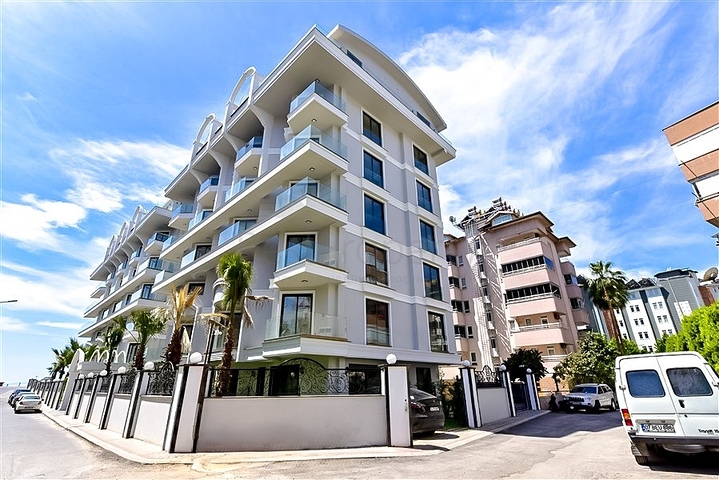 2+1 Penthouse in Alanya Center – New Complex with Full Amenities