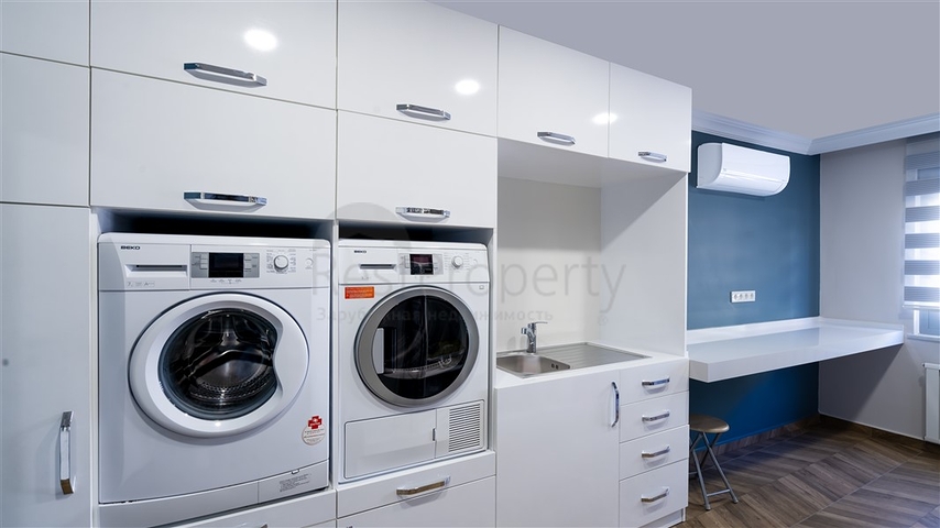 Luxury Sea View Villa in Alanya Center – Private Pool & Garden