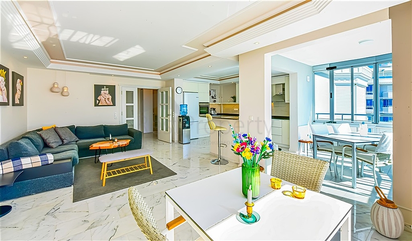 Seafront 2+1 Apartment in Tosmur, Alanya – Panoramic Sea View