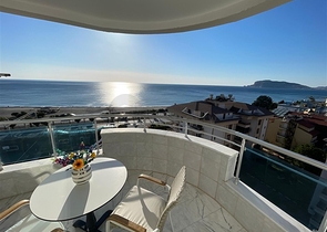 Seafront 2+1 Apartment in Tosmur, Alanya – Panoramic Sea View