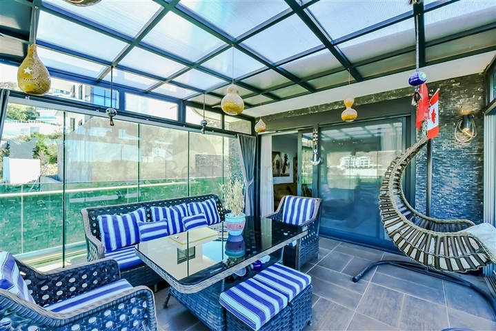 Villa 6+1 with sea view in Kargicak area 