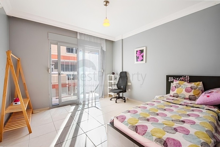 Furnished 2+1 Apartment in Oba, Alanya – Spacious Layout, Green Complex