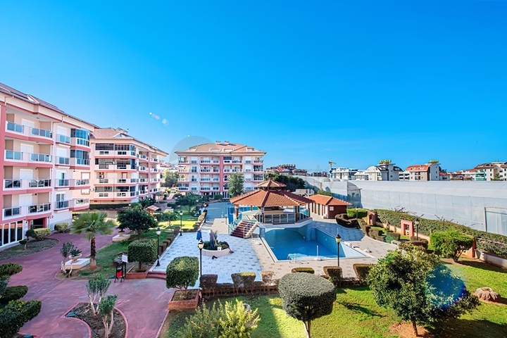 Furnished 2+1 Apartment in Oba, Alanya – Spacious Layout, Green Complex