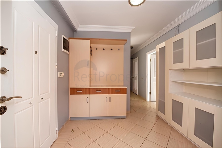 Furnished 2+1 Apartment in Oba, Alanya – Spacious Layout, Green Complex