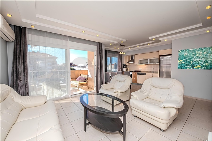 Furnished 2+1 Apartment in Oba, Alanya – Spacious Layout, Green Complex