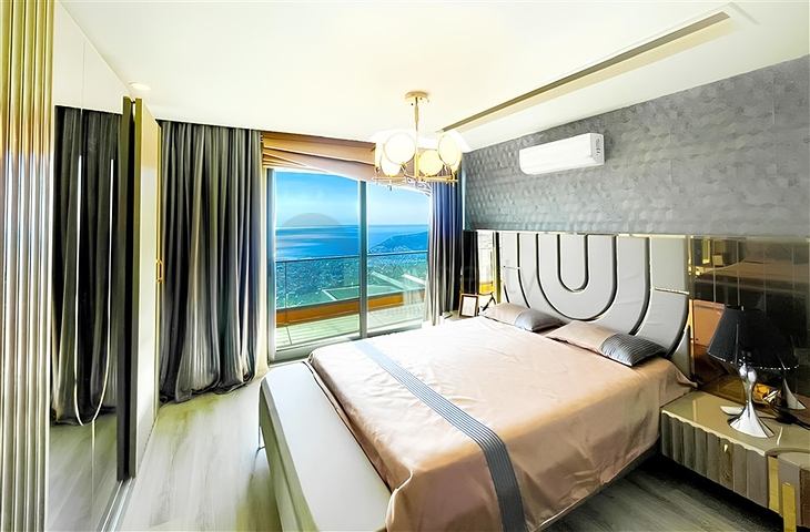 Vida 5+1 with sea view in the center of Alanya