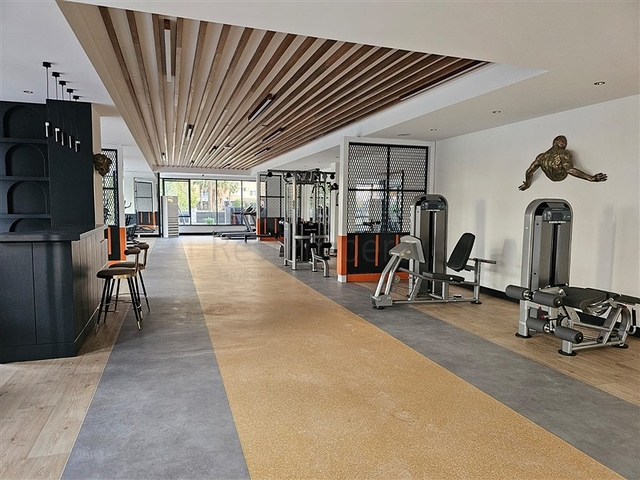 Beachfront 1+1 Apartment in Mahmutlar, Alanya – Private Beach Access