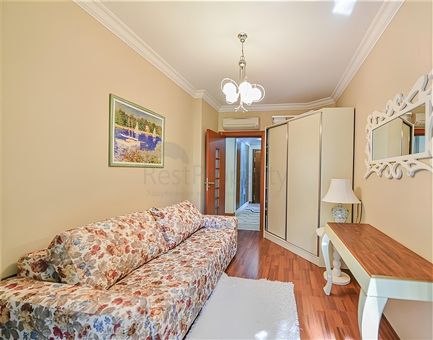 Sea-Front 3+1 Apartment in Central Alanya with Private Beach Access