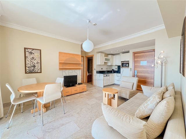 2+1 apartment in a house with hotel infrastructure in Kargicak district