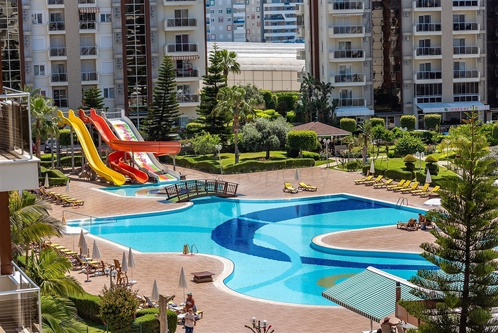 5+1 penthouse in one of the best complexes in Avsallar district 