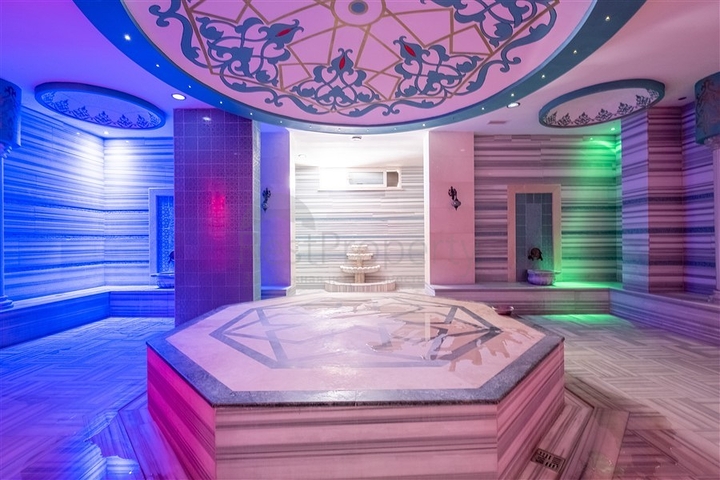 5+1 penthouse in one of the best complexes in Avsallar district 