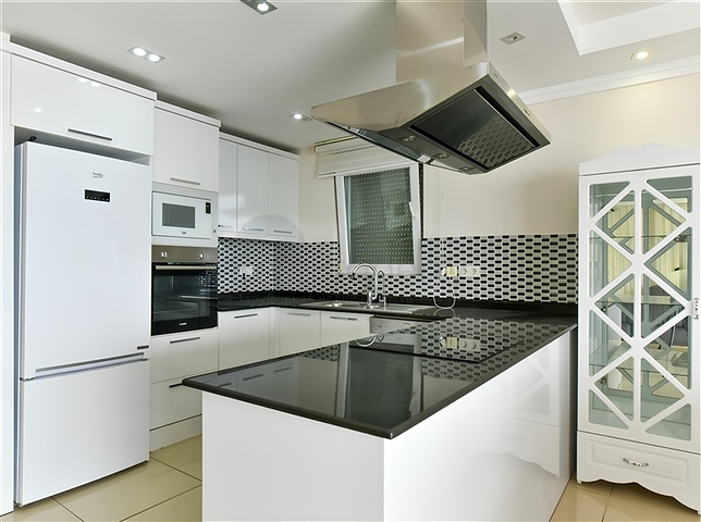 Luxury apartment with sea view and full infrastructure in the heart of Konakli 