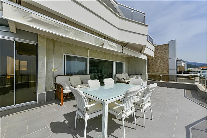 Luxury apartment with sea view and full infrastructure in the heart of Konakli 