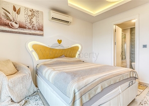 Spacious 3+1 penthouse in Mahmutlar