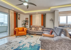 Spacious 3+1 penthouse in Mahmutlar