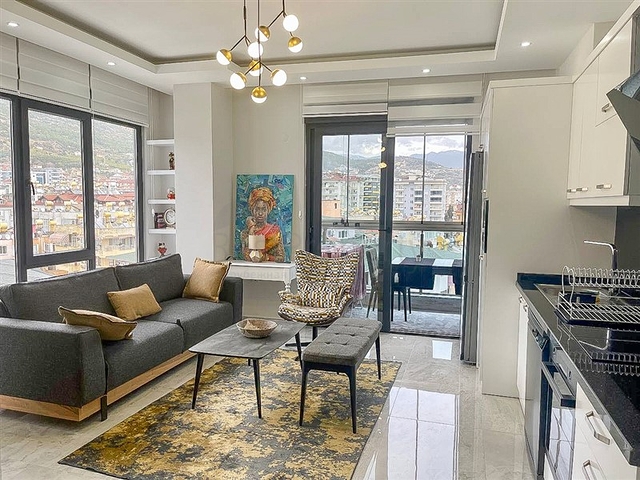 1+1 Apartment in Central Alanya – Sea & Cleopatra Mountain View