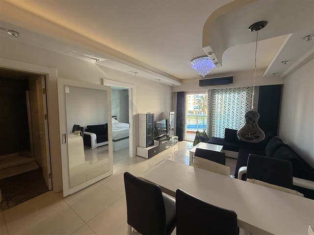 1+1 Apartment in Mahmutlar Alanya – Resort-Style Complex with Private Beach