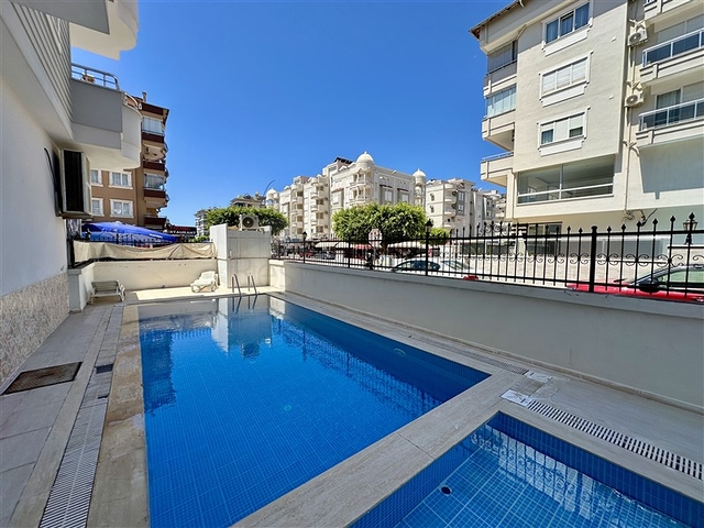 Spacious 2+1 Apartment in Oba Alanya – 200 m from the Sea