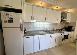 Spacious 2+1 Apartment in Oba Alanya – 200 m from the Sea